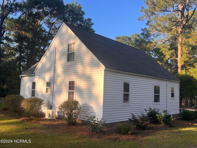 795 N May Street, Southern Pines, NC 28387