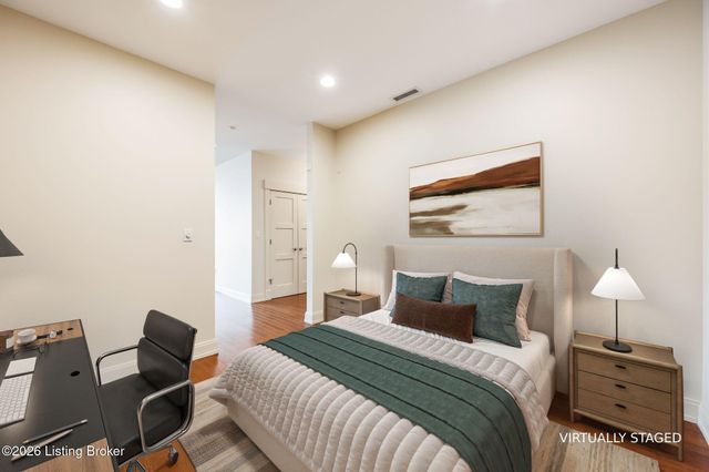 222 E Witherspoon St 806, Louisville, KY 40202