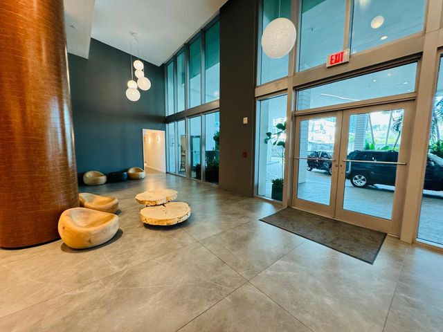 350 S Miami Avenue 3313, Miami, FL 33130