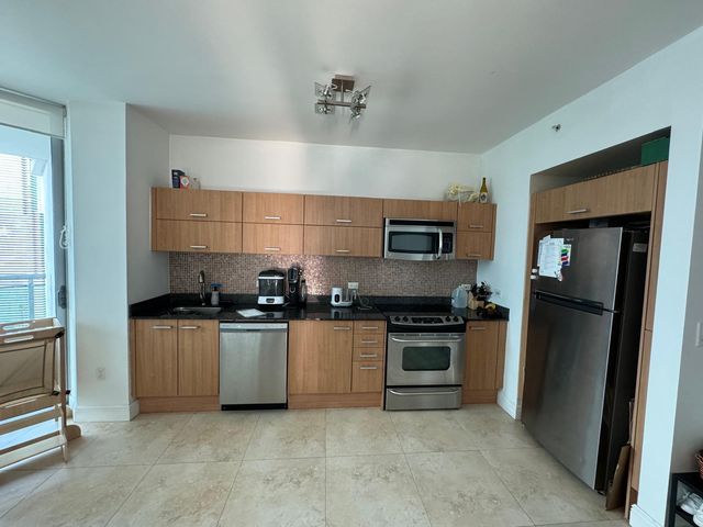 350 S Miami Avenue 3313, Miami, FL 33130