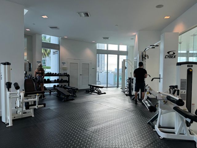 350 S Miami Avenue 3313, Miami, FL 33130