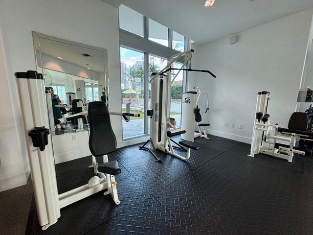 350 S Miami Avenue 3313, Miami, FL 33130