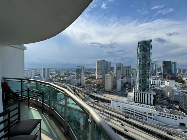 350 S Miami Avenue 3313, Miami, FL 33130