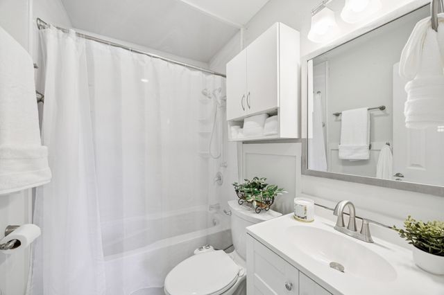 726 Waikiki Drive, Garland, TX 75043