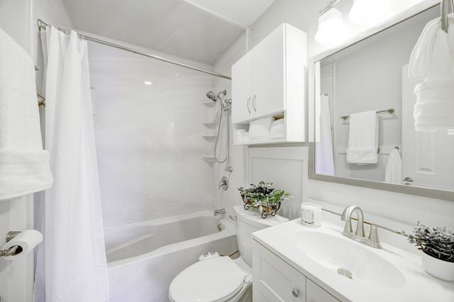 726 Waikiki Drive, Garland, TX 75043