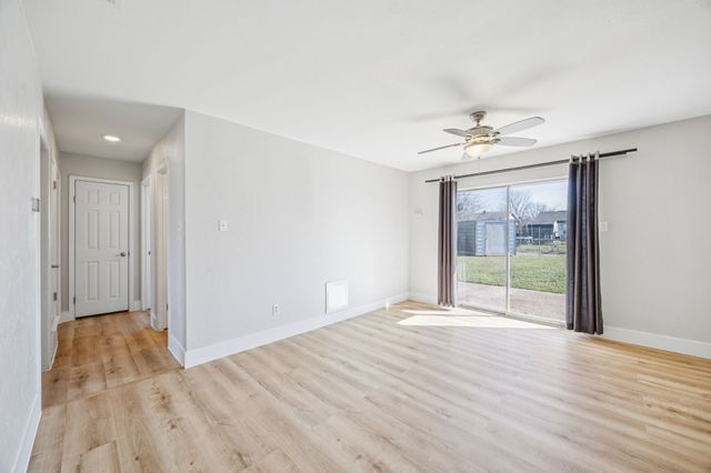 726 Waikiki Drive, Garland, TX 75043