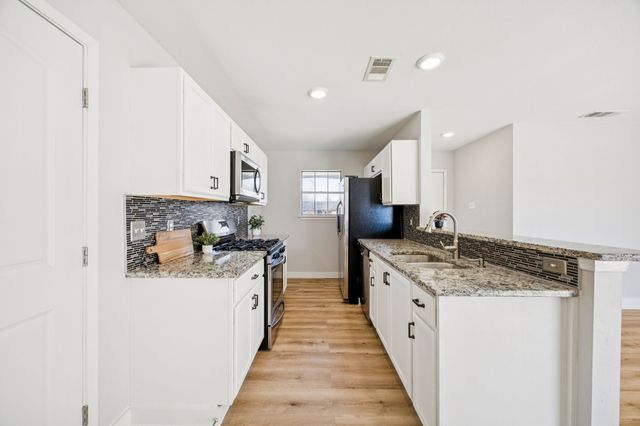 726 Waikiki Drive, Garland, TX 75043