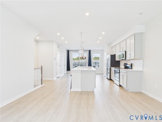 13292 Coalfield Station Ln, Midlothian, VA 23114