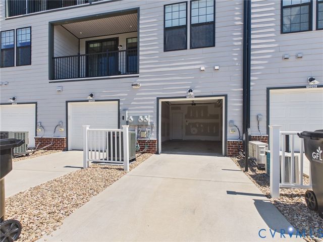 13292 Coalfield Station Ln, Midlothian, VA 23114