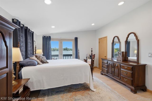 2123 Hampton Street, White Lake Charter Township, MI 48386