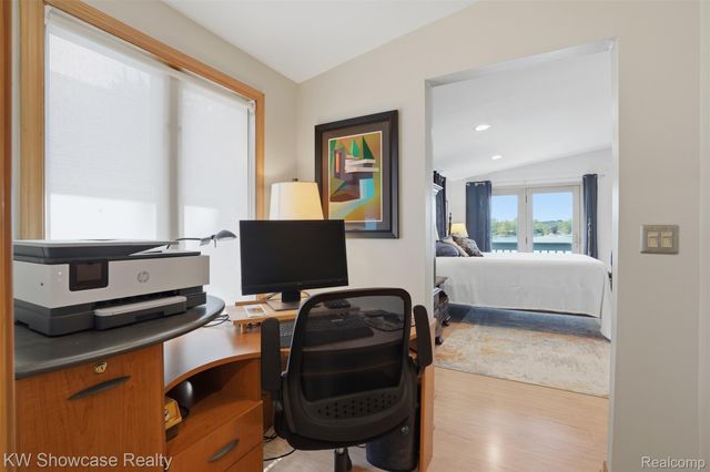 2123 Hampton Street, White Lake Charter Township, MI 48386