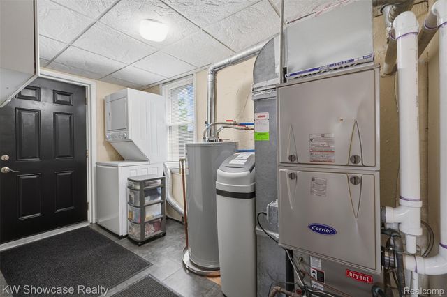 2123 Hampton Street, White Lake Charter Township, MI 48386