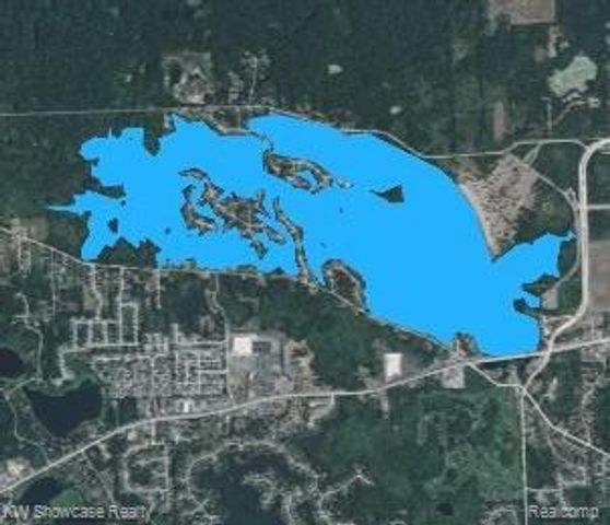 2123 Hampton Street, White Lake Charter Township, MI 48386
