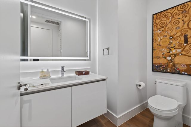 220 Lake Shore Drive 715, Lake Park, FL 33403