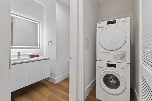 220 Lake Shore Drive 715, Lake Park, FL 33403