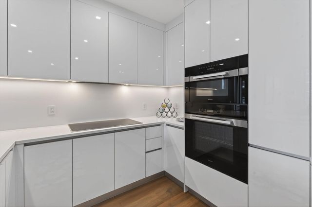 220 Lake Shore Drive 715, Lake Park, FL 33403