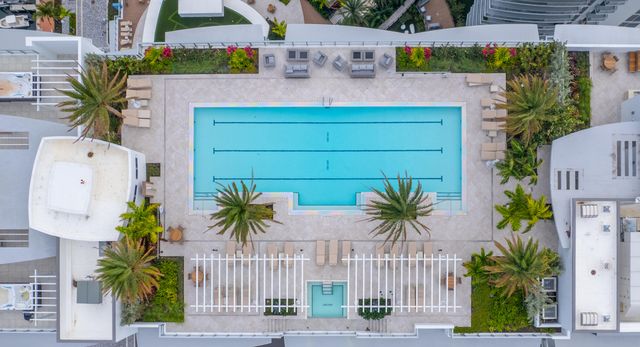 220 Lake Shore Drive 715, Lake Park, FL 33403