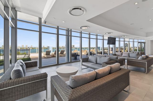 220 Lake Shore Drive 715, Lake Park, FL 33403