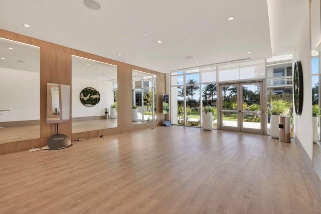 220 Lake Shore Drive 715, Lake Park, FL 33403