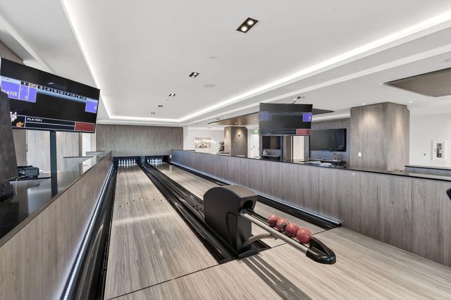 220 Lake Shore Drive 715, Lake Park, FL 33403