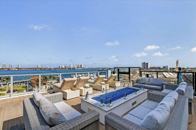 220 Lake Shore Drive 715, Lake Park, FL 33403