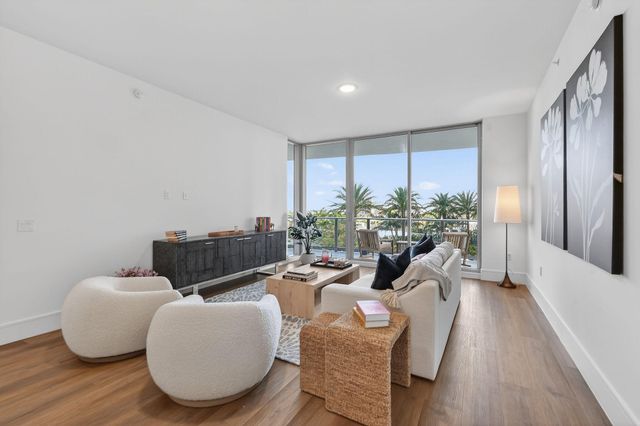 220 Lake Shore Drive 715, Lake Park, FL 33403