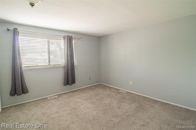 1430 W Webster Road, Royal Oak, MI 48073