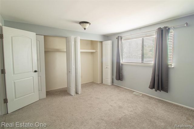 1430 W Webster Road, Royal Oak, MI 48073