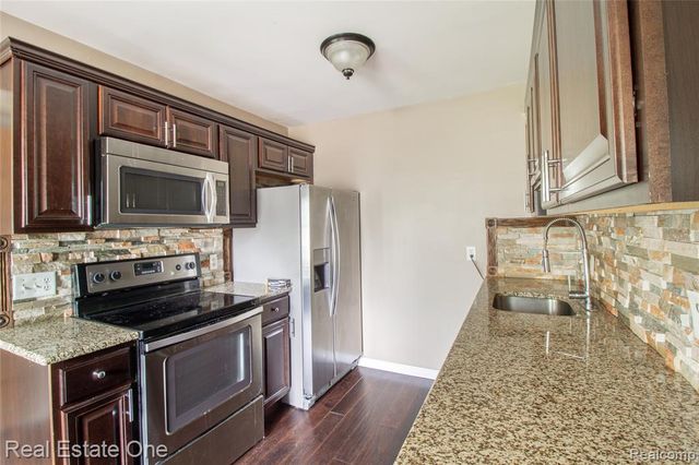 1430 W Webster Road, Royal Oak, MI 48073