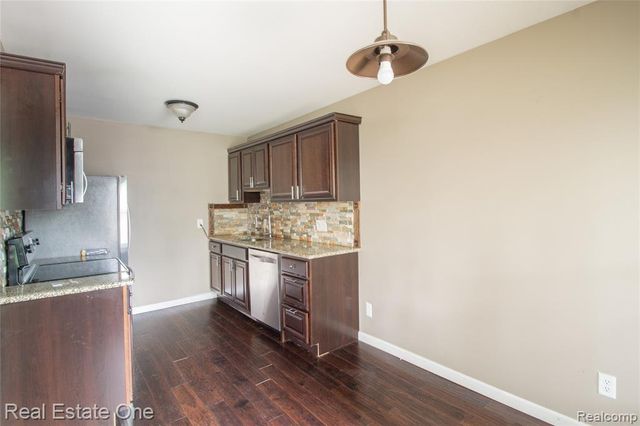 1430 W Webster Road, Royal Oak, MI 48073