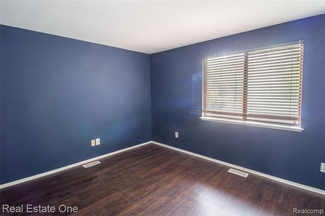 1430 W Webster Road, Royal Oak, MI 48073