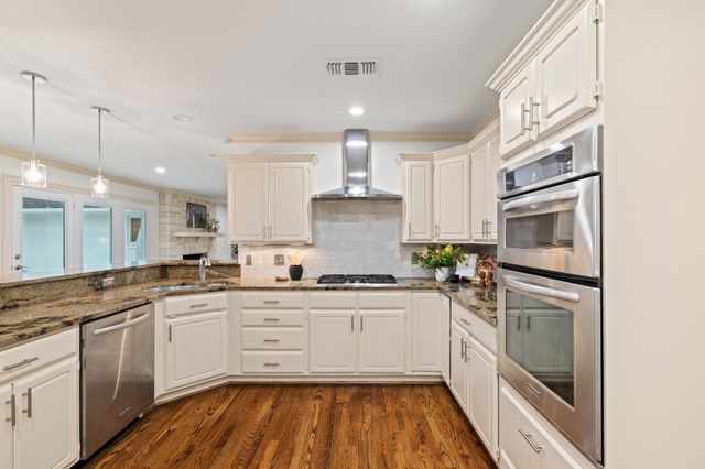 7031 Mason Dells Drive, Dallas, TX 75230