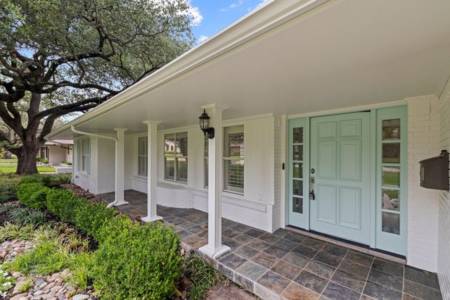 7031 Mason Dells Drive, Dallas, TX 75230