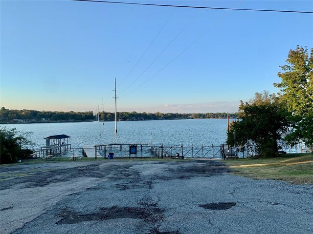 00 Leaning Oak Drive, Tool, TX 75143