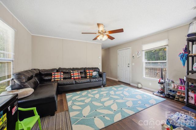 172 Wildwood Acres Circle, Mooresville, NC 28115