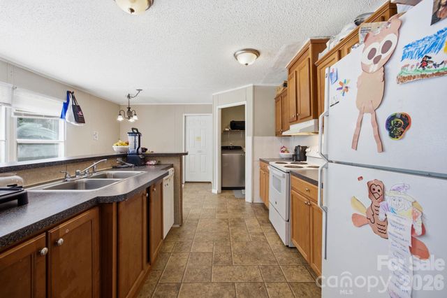 172 Wildwood Acres Circle, Mooresville, NC 28115
