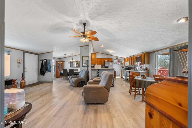 112 Kerri Drive, Strawberry Plains, TN 37871