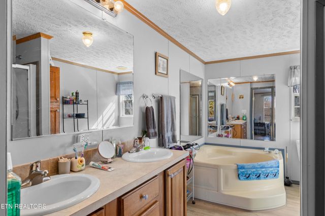 112 Kerri Drive, Strawberry Plains, TN 37871