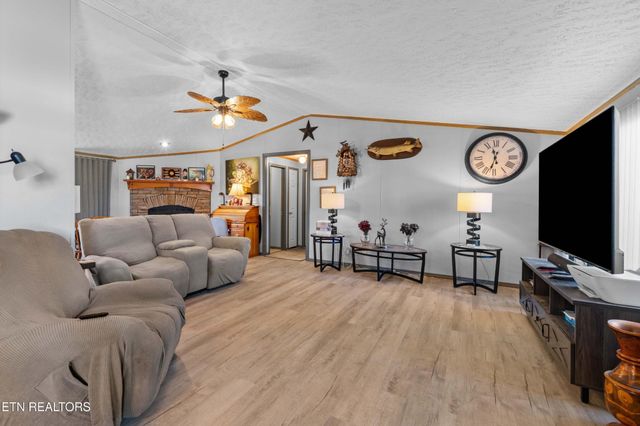 112 Kerri Drive, Strawberry Plains, TN 37871