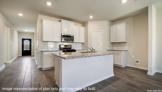 1930 La Grande Jatte, San Antonio, TX 78253