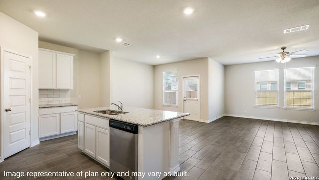 1930 La Grande Jatte, San Antonio, TX 78253