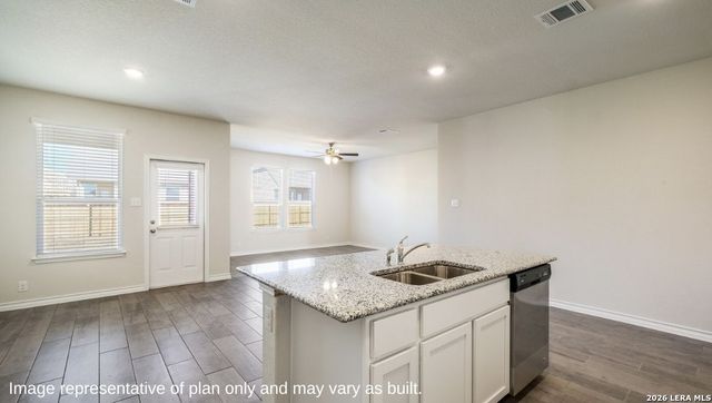 1930 La Grande Jatte, San Antonio, TX 78253