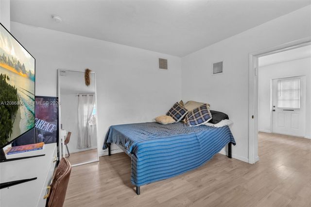 2395 NE 184th Terrace, North Miami Beach, FL 33160