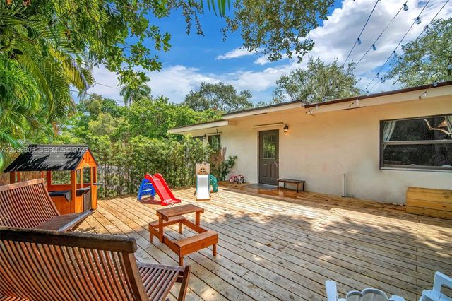 2395 NE 184th Terrace, North Miami Beach, FL 33160