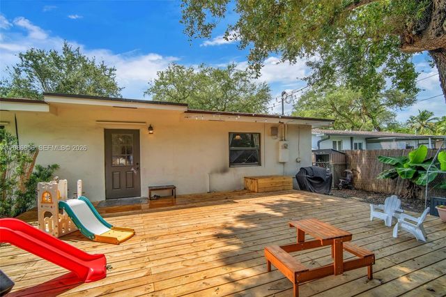 2395 NE 184th Terrace, North Miami Beach, FL 33160