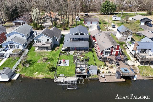 1775 Edwin Drive, Wayland, MI 49348