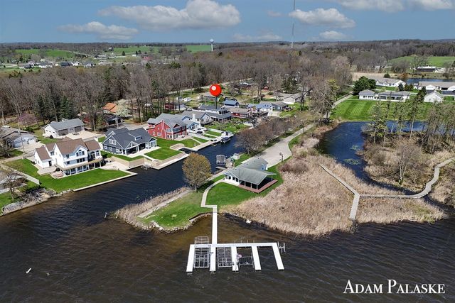 1775 Edwin Drive, Wayland, MI 49348