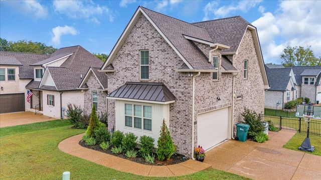 401 Hunter Bryce Ln, Lebanon, TN 37087