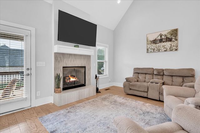 401 Hunter Bryce Ln, Lebanon, TN 37087