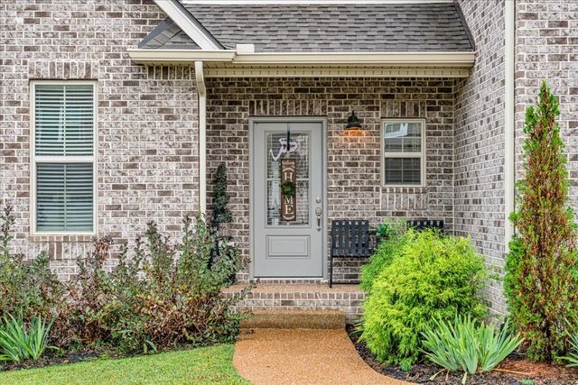 401 Hunter Bryce Ln, Lebanon, TN 37087